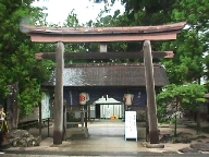 Torii at the entrance to Yaegaki Jinja