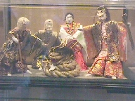 Mannequins of Susa-no-wo, Kusi-nada-pime, and her parents.